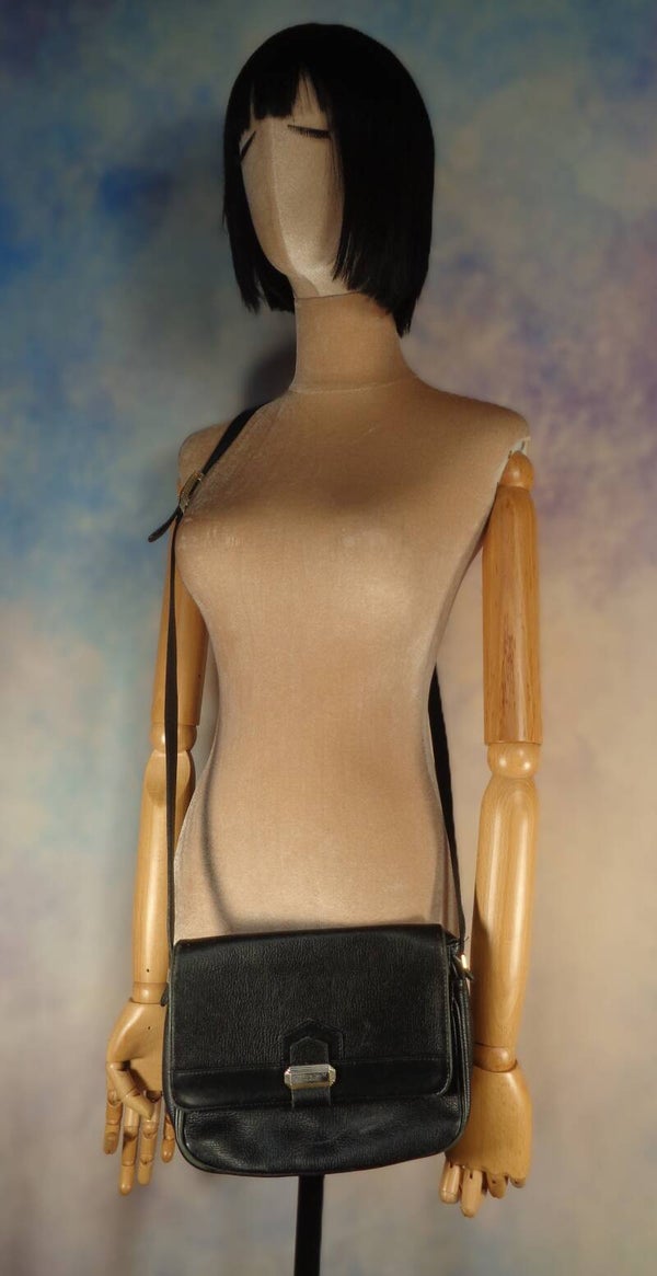 PA1016 : Pochette Pierre Balmain