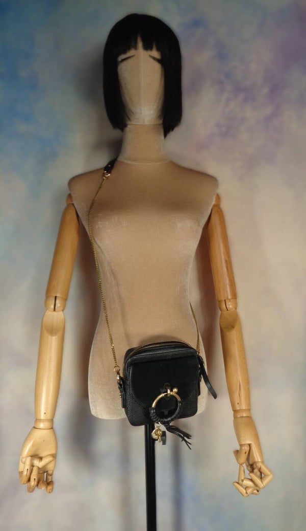 DA217 : Pochette See By Chloé