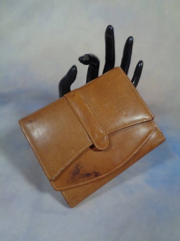 PA928 : Porte monnaie Prada