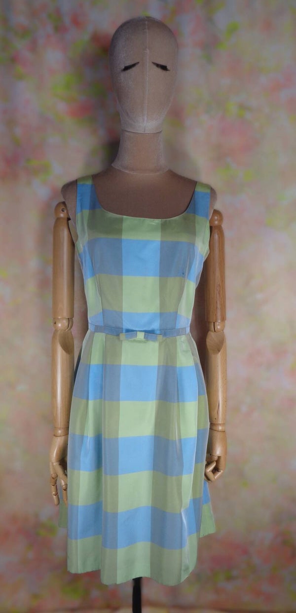 PA953 : Robe Alain Manoukian T.38