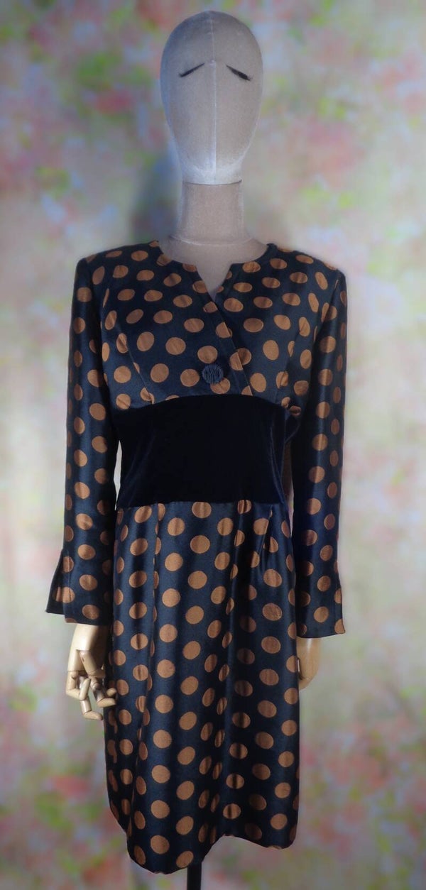 PA004 : Robe Givenchy 80's T.38