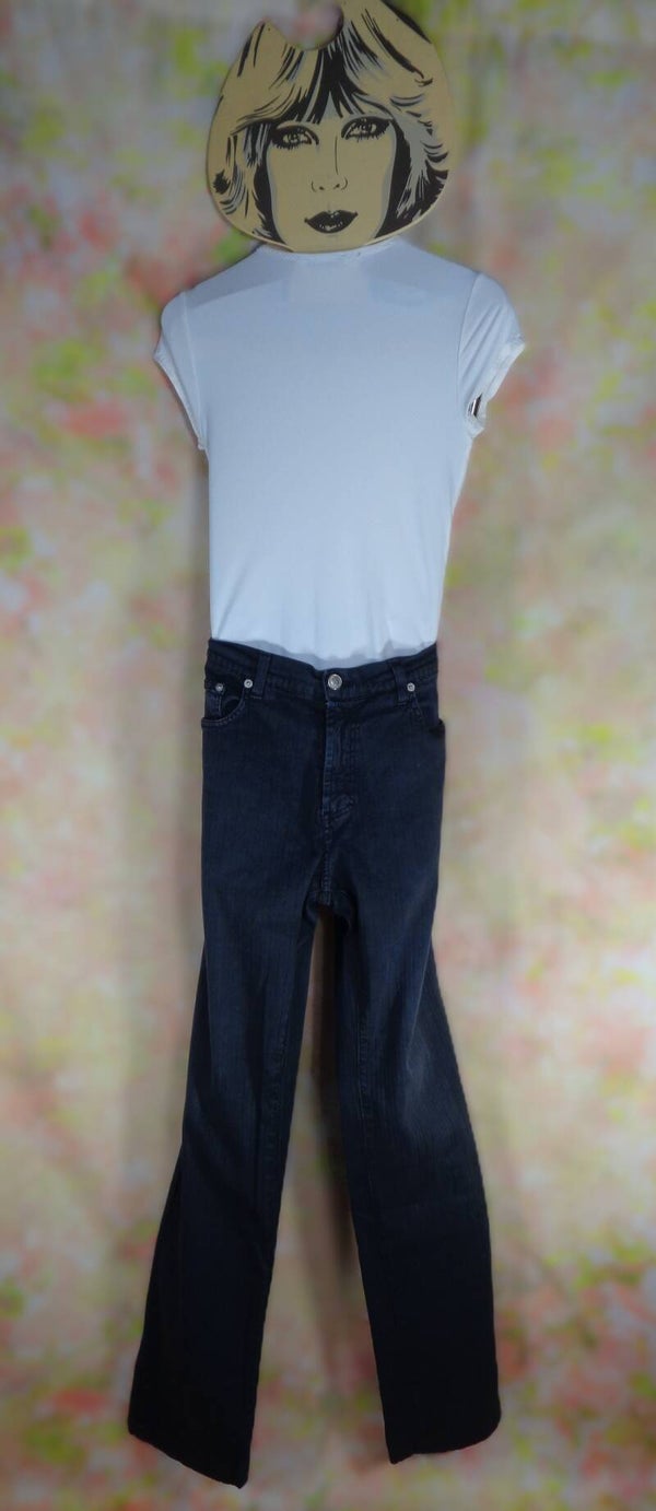 PA1085 : Jean Versace T.42