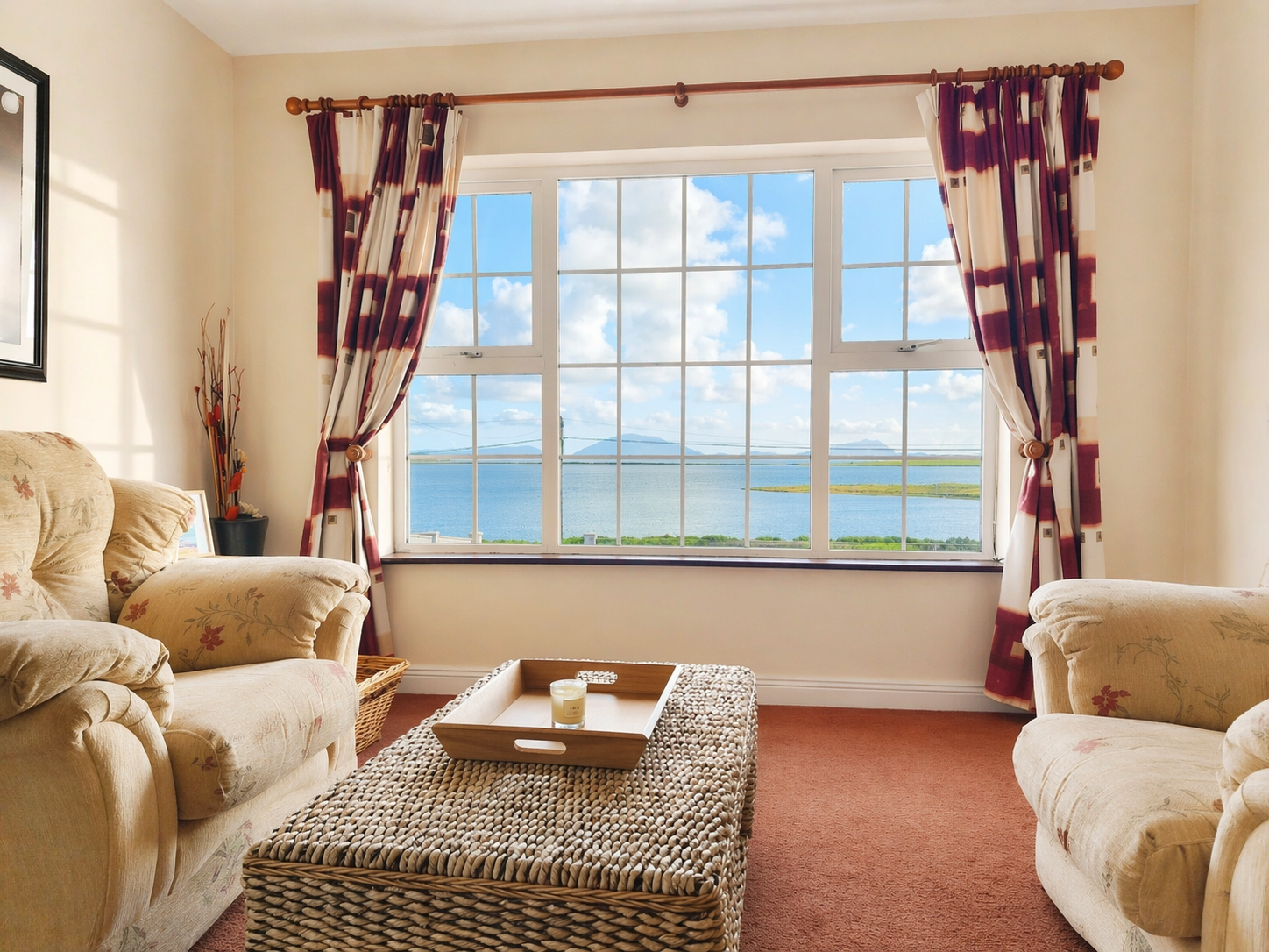 living_room_with_a_view-standard-pcxf1d.png