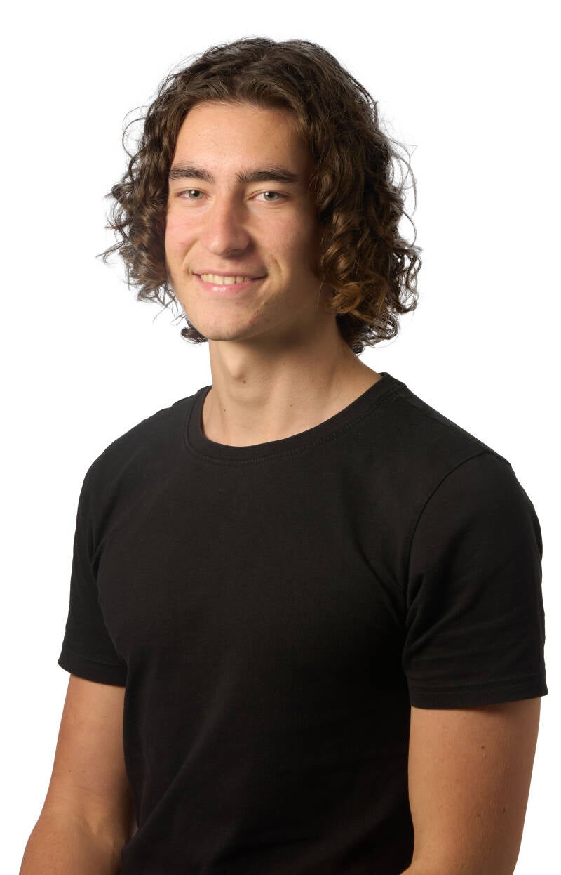 0026_william_keenan_alex_model_agency_birthday_untitled-session0245-copy-standard.jpg