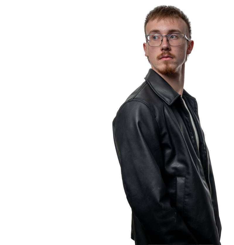 0041_charlie_headshots_dsc_4526-standard.jpg