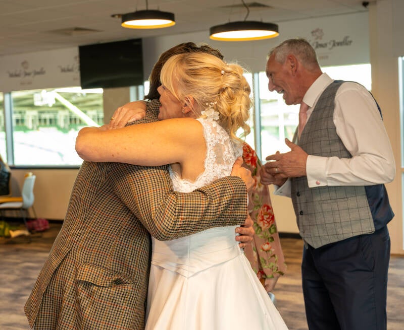 0083_michelle_-_lee-s_wedding_dsc_4044-standard.jpg