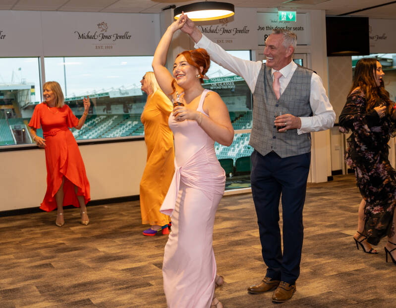 0114_michelle_-_lee-s_wedding_dsc_4219-standard.jpg
