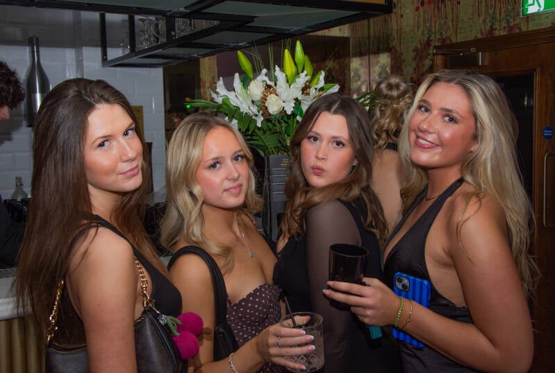 honey-s_18th_birthday_0094-standard.jpg