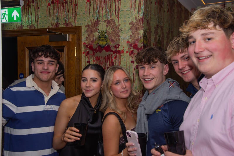 honey-s_18th_birthday_0098-standard-g0dcui.jpg