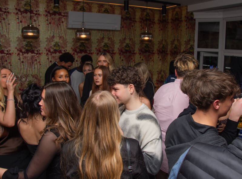 honey-s_18th_birthday_0103-standard.jpg