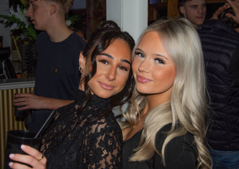 honey-s_18th_birthday_0115-copy-standard.jpg