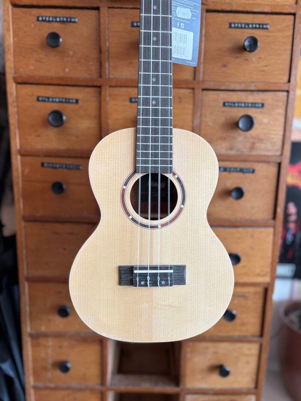 Stagg Tenor UT-30 Spruce