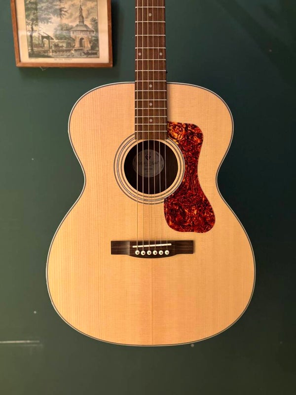 Guild OM 250 E Limited Archback