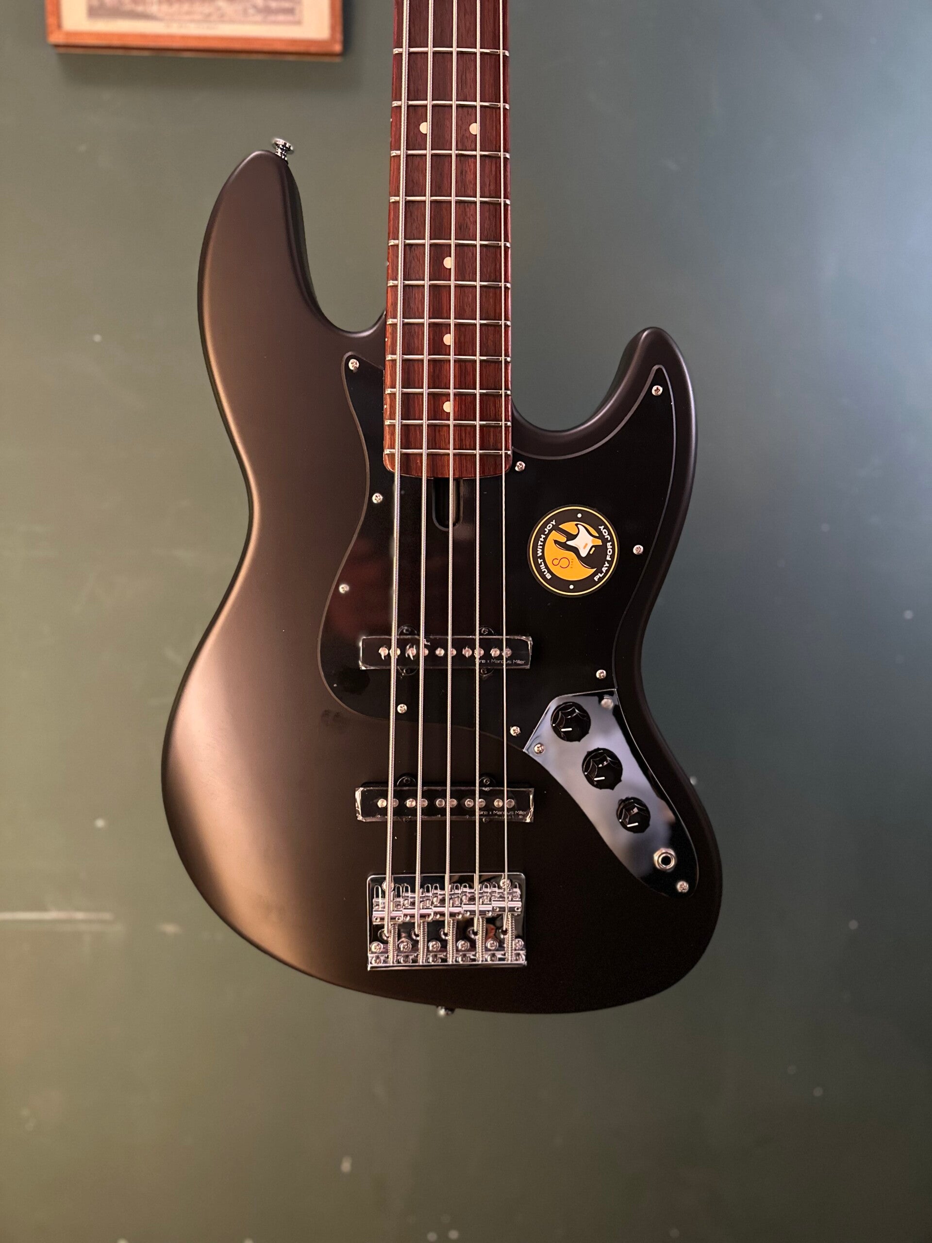 V3P 5/BKS |Sire V Series Marcus Miller 5-string passive bass guitar black satin