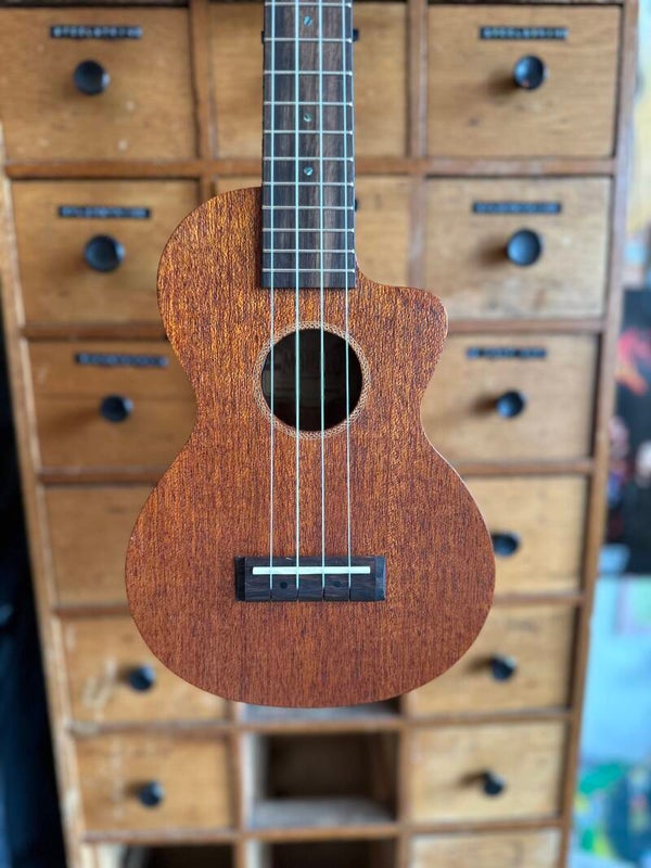 MJ2CETBR Mahalo Java Series concert ukulele