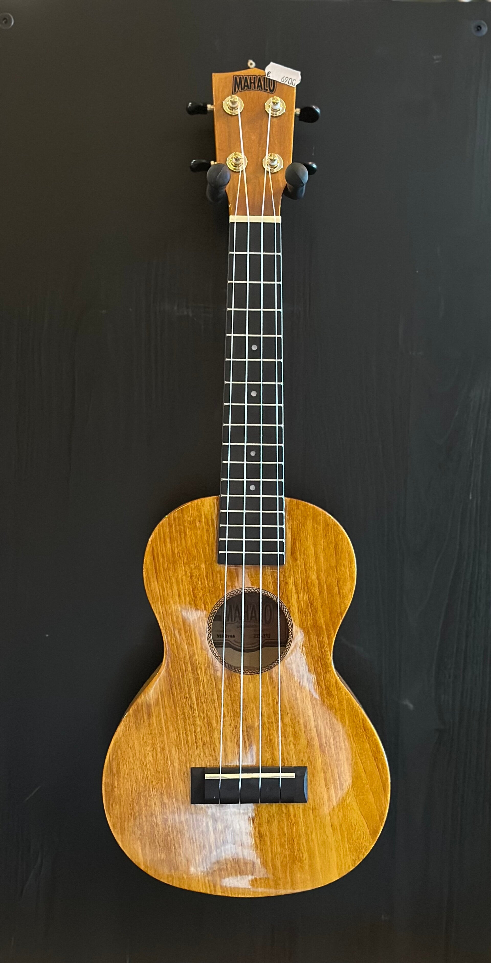 Mahalo Hano Series concert ukulele MH2VNA