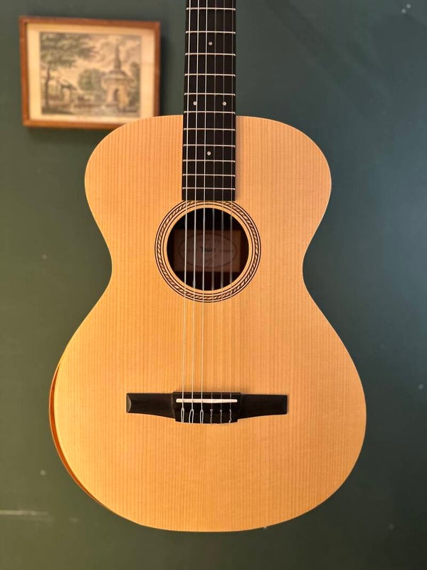 Taylor Academy serie12 E-N -Pre Loved-