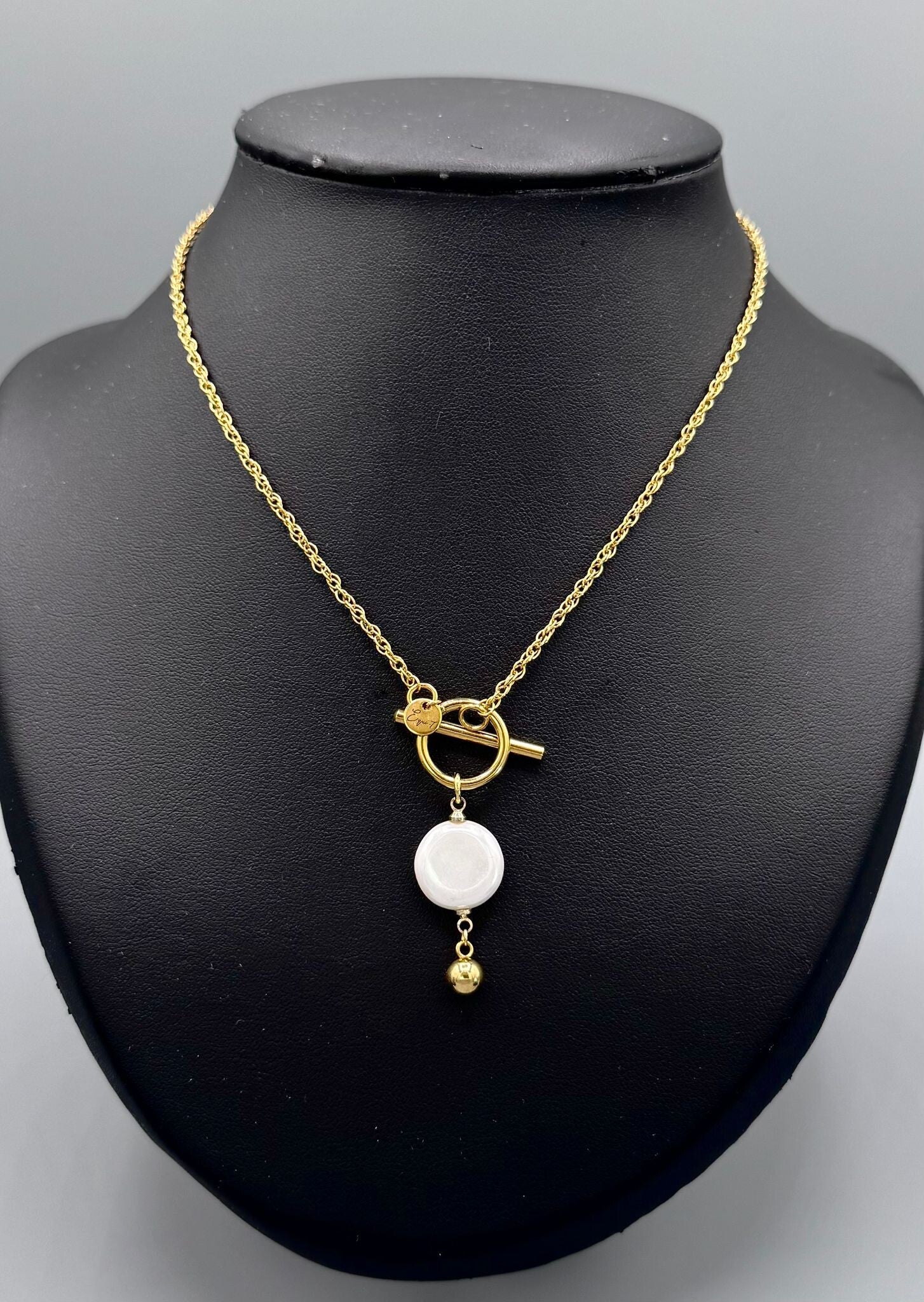 Collier doré avec perle ronde plate - ECD0006