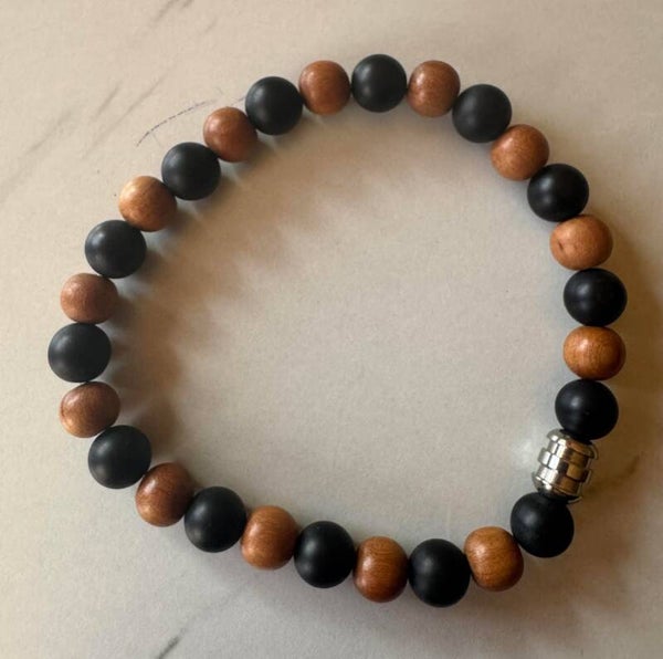 BRACELET BOIS DE SANTAL ET ONYX