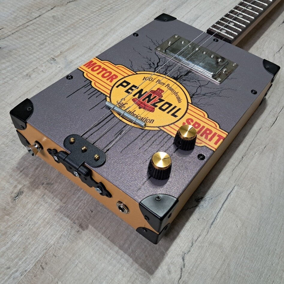 Box Guitar 3 cordes