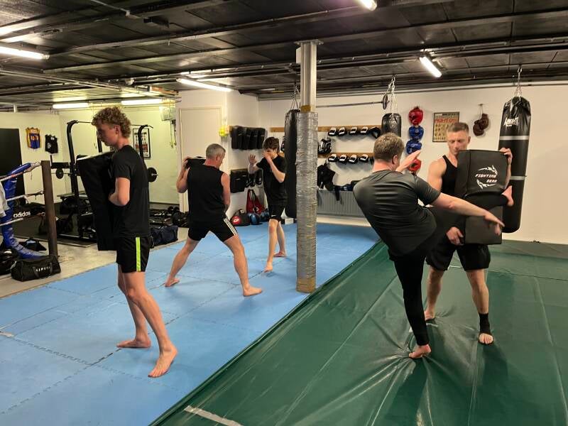 Inkijk in de les bij Fight Factory Dokkum.
