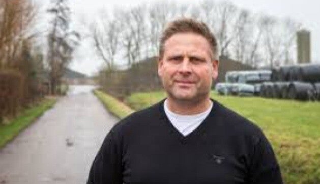 Foto van Rimer. De trainer en voorzitter.