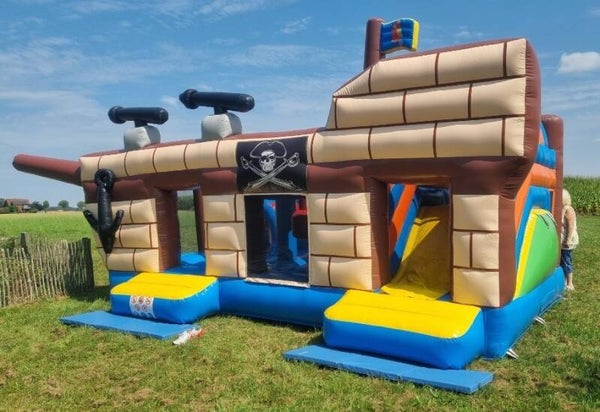 Hüpfburg " Piratenschiff  "