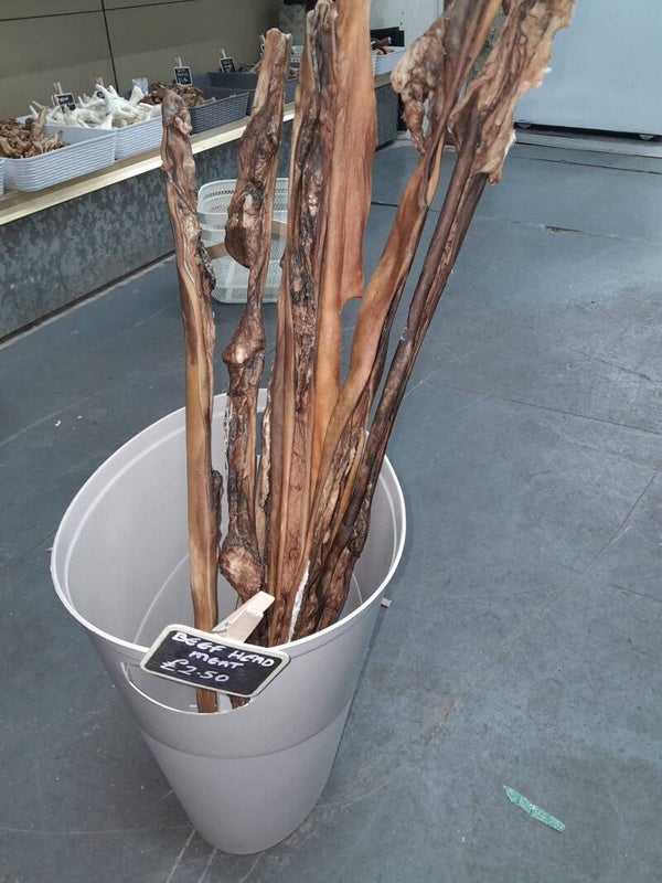 Natural treats - long beef head meat