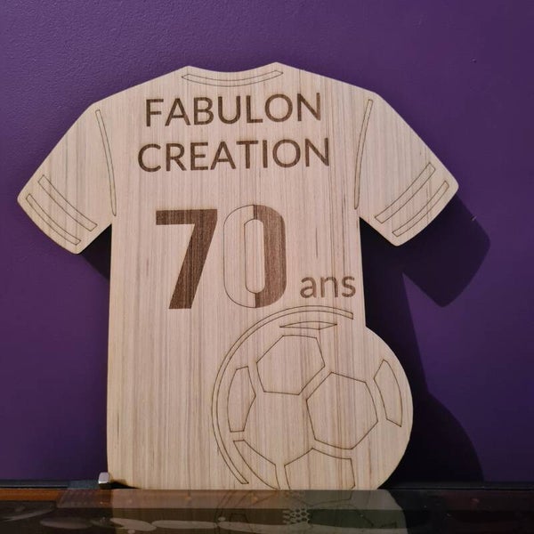 Tee-shirt de foot en bois