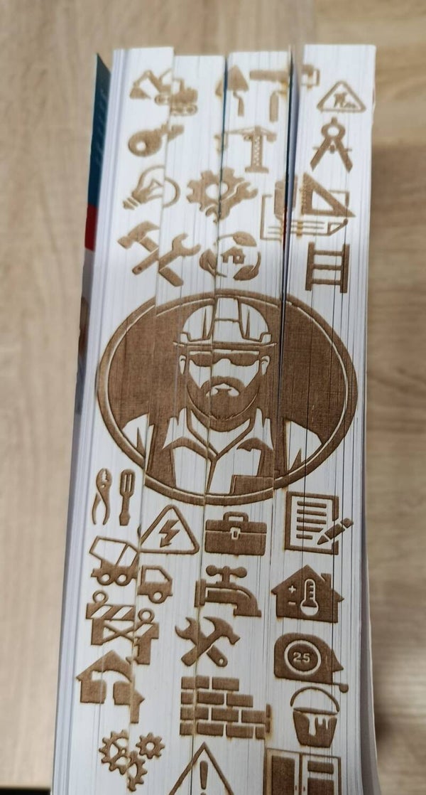 Gravuren auf Büchern