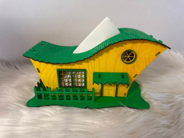Handgefertigter Serviettenhalter aus Holz – Märchenhaus