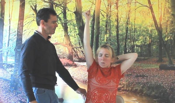 Learn how to hypnotize anyone without words