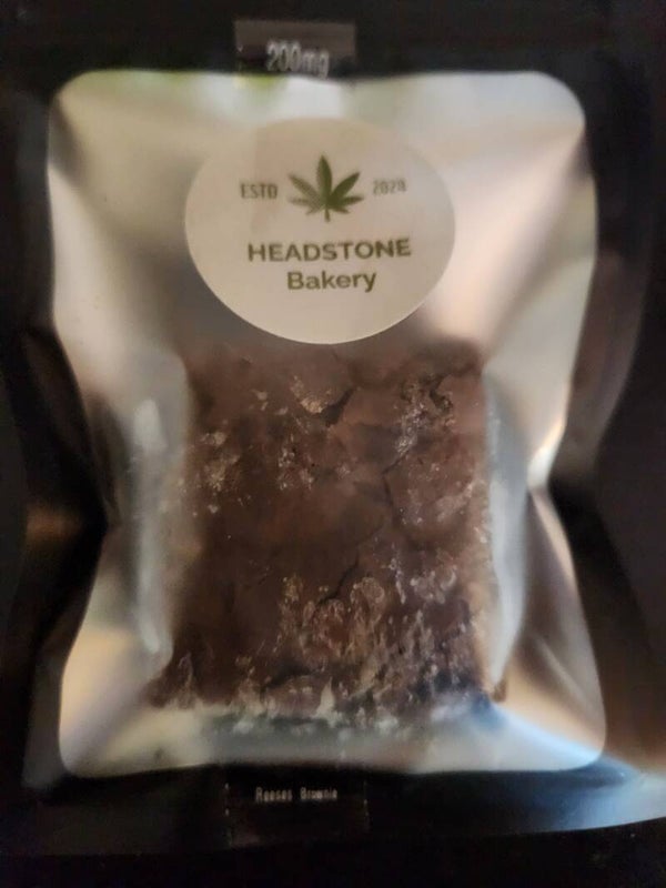 200mg Headstone bakery full spectrum Reese brownie