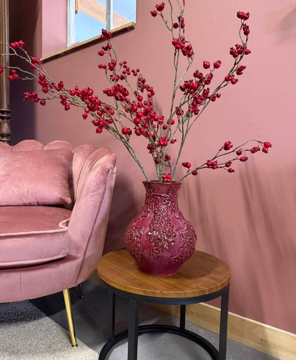 Aardewerk Vaas 24x24x27 cm – Dieprood met Druivenreliëf