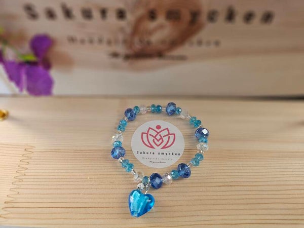 Armband med hjärtan