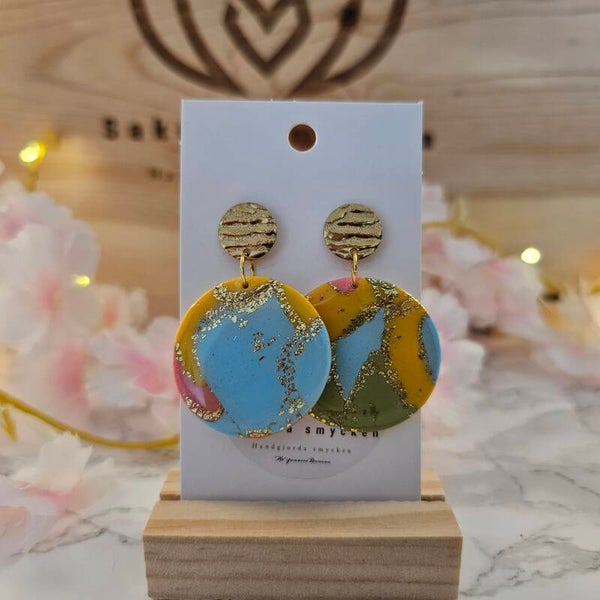 Multifärj örhänge