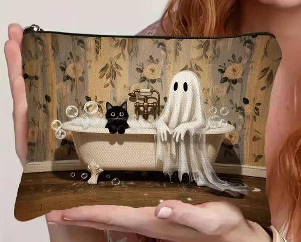 Make up Tasche schwarze Katze und freundlicher Geist in der Badewanne