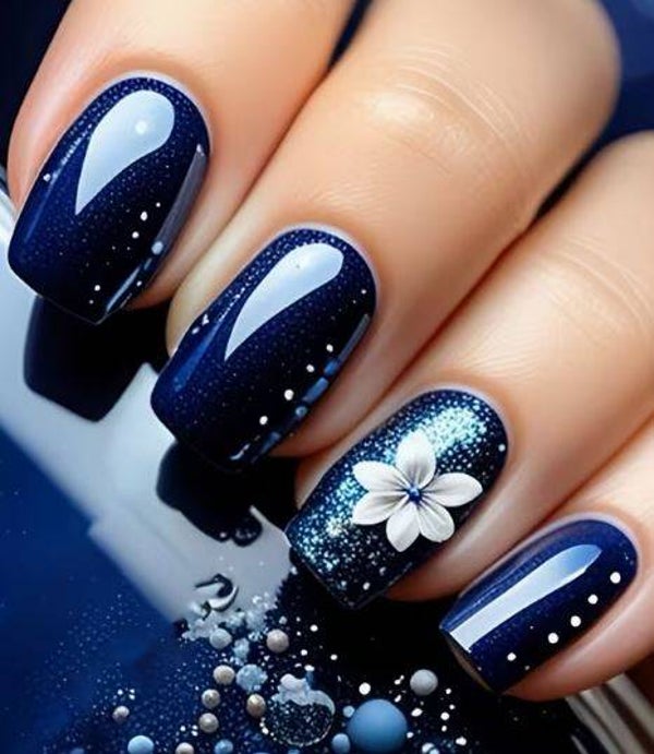 Kunstnägel weiße Blume