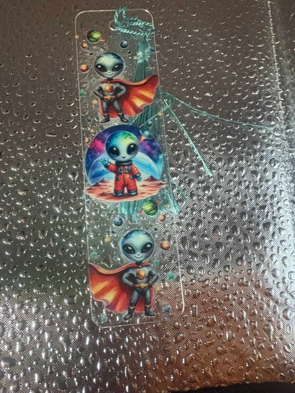 Alien Bookmark – Planets Design