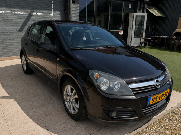 Opel Astra 1.6 Cosmo