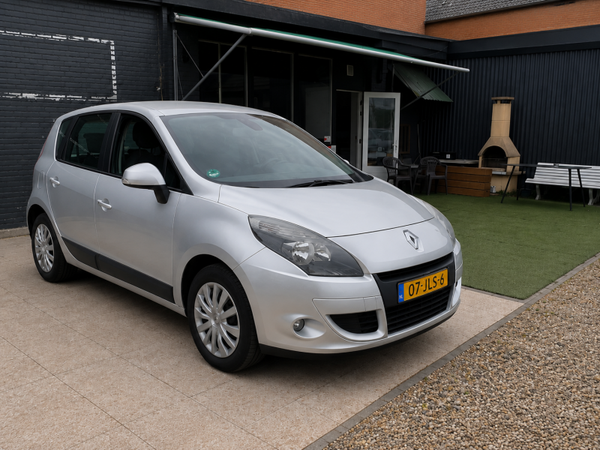 RENAULT MEGANE SCENIC