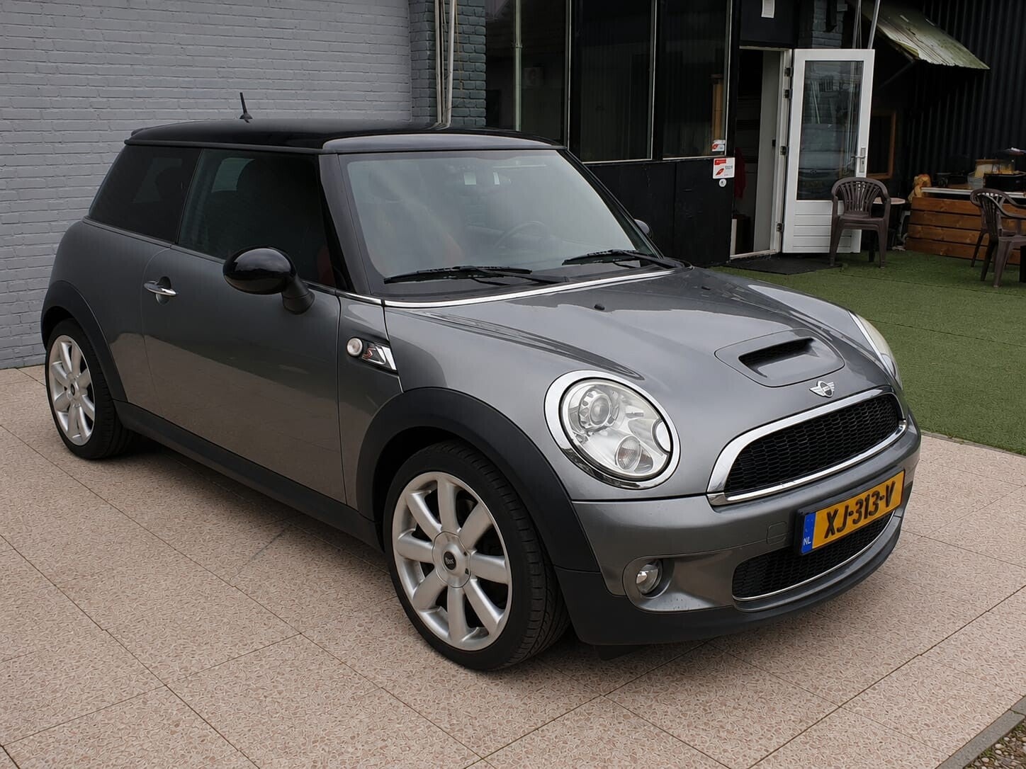 MINI