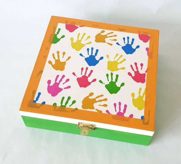 Holz Geschenkbox - Hände grün