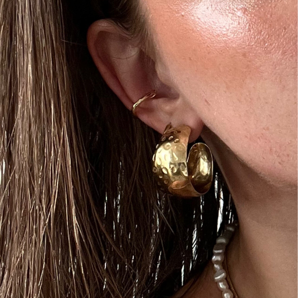 Moon hoops