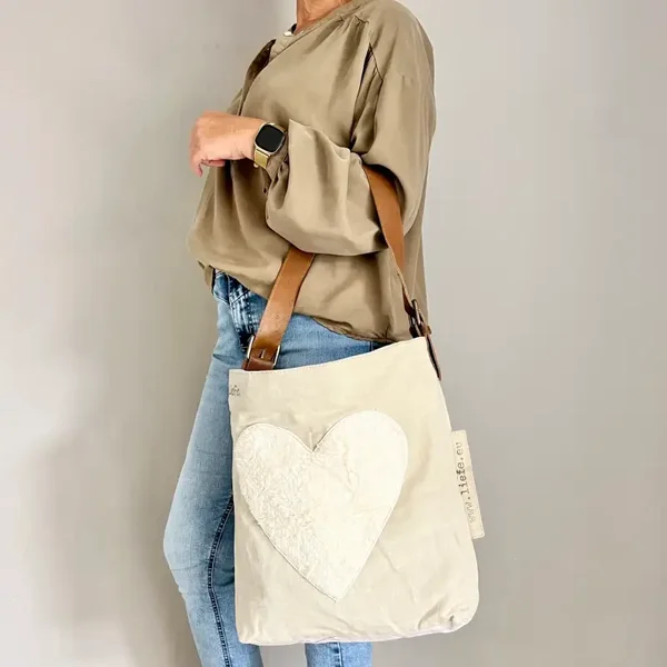 Actie BucketBag Teddy Heart/ Gratis Clutch