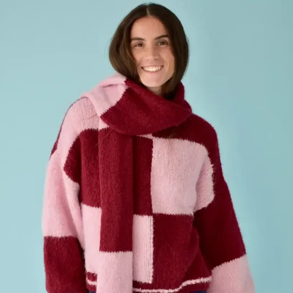 Roze en bordeaux gestreepte dikke sjaal
