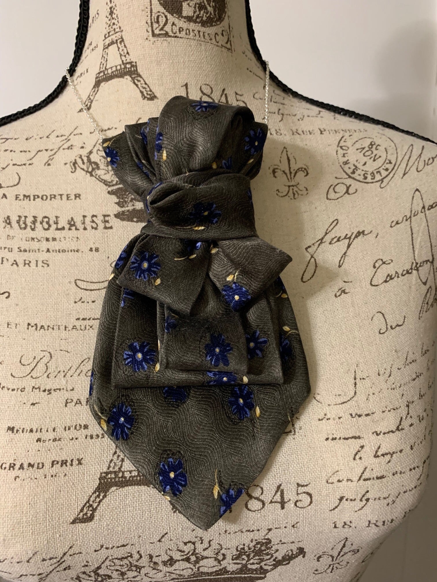 Exquisite handmade ladies tie