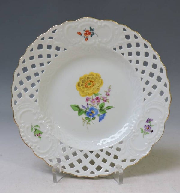 MEISSEN Durchbruchteller - Blume 3 mit Goldrand