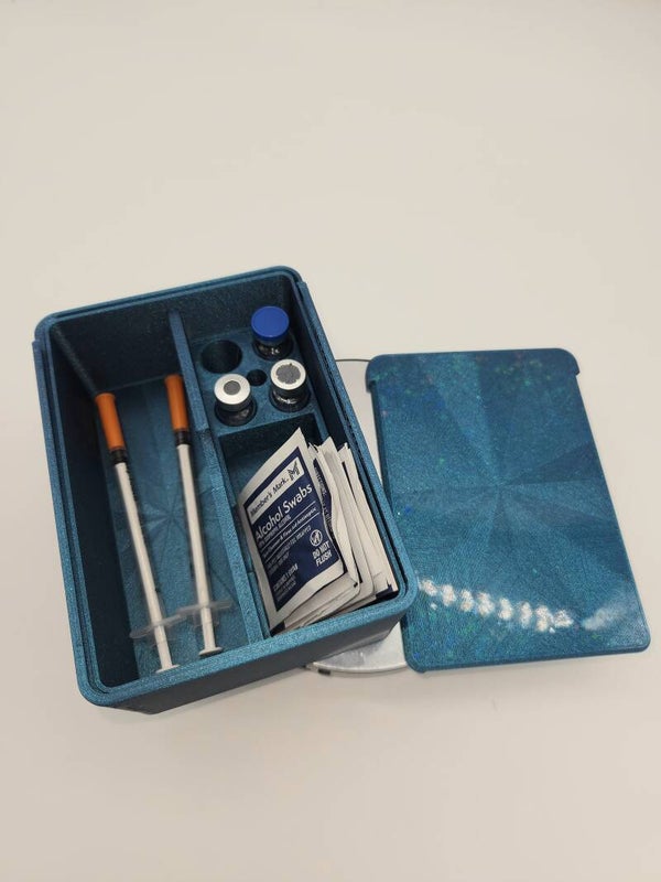 Small Syringe Peptide Slide N Lock case NONCUSTOMIZABLE