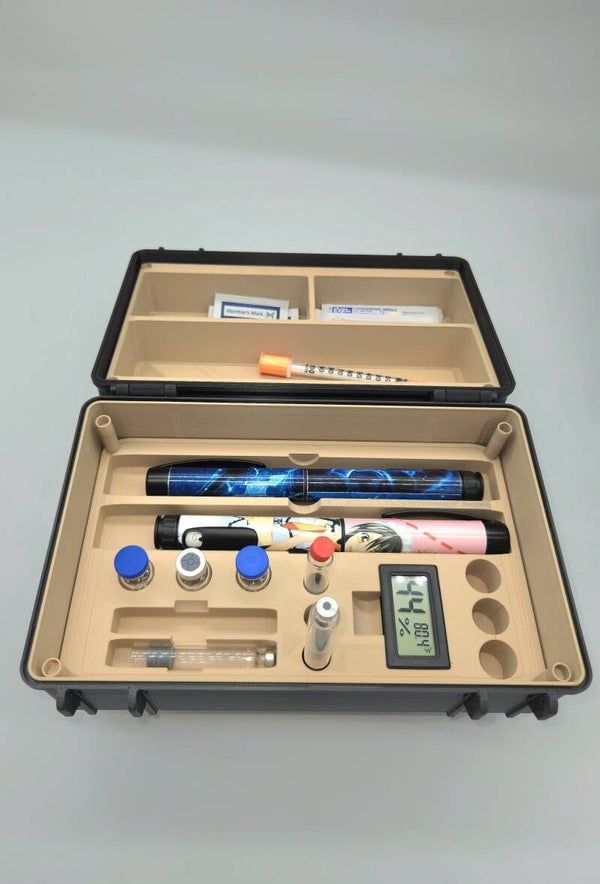 2 Pen Slot Double Sided Case w/ Magnetic Divider